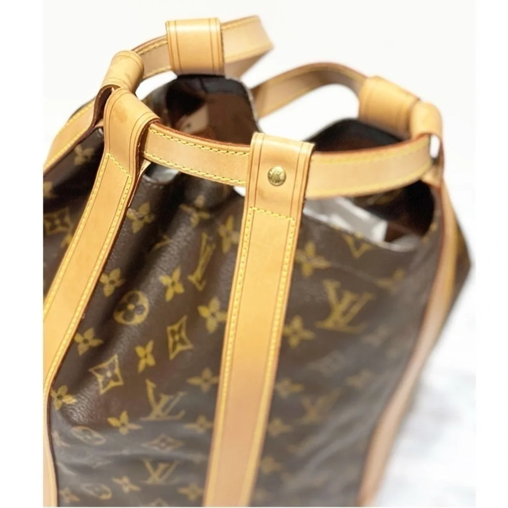 Louis Vuitton Vintage Monogram Randonnee GM
Shoulder Bag Purse - Picture 2 of 10